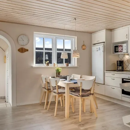 Cozy Near The Water With Space For 5 People Vakantiehuis Snedsted