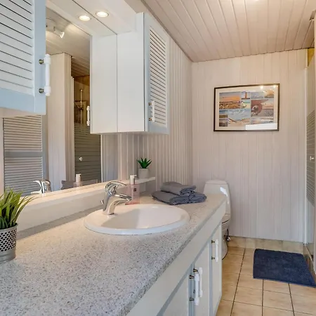 Cozy Near The Water With Space For 5 People * Snedsted
