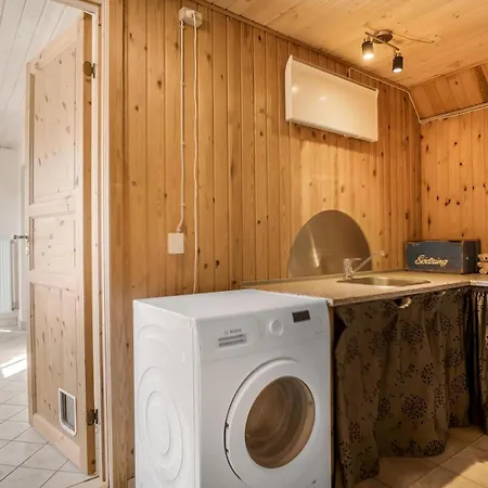Cozy Near The Water With Space For 5 People Vakantiehuis Snedsted