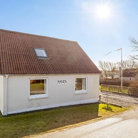 Vakantiehuis Cozy Near The Water With Space For 5 People Snedsted